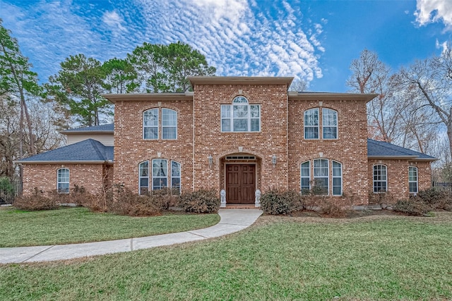 view of front of property with a front yard