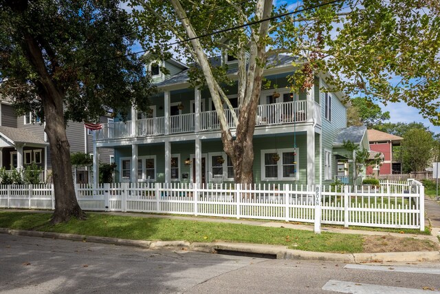 view of neoclassical / greek revival house