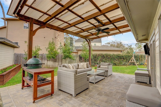 view of patio / terrace featuring an outdoor hangout area and ceiling fan