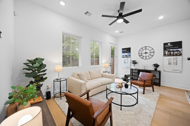 324 Neyland St, Houston, TX 77022 - living area featuring light wood finished floors, a ceiling fan, recessed lighting, and baseboards