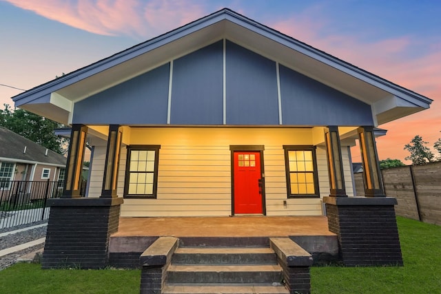 view of front of home with covered porch