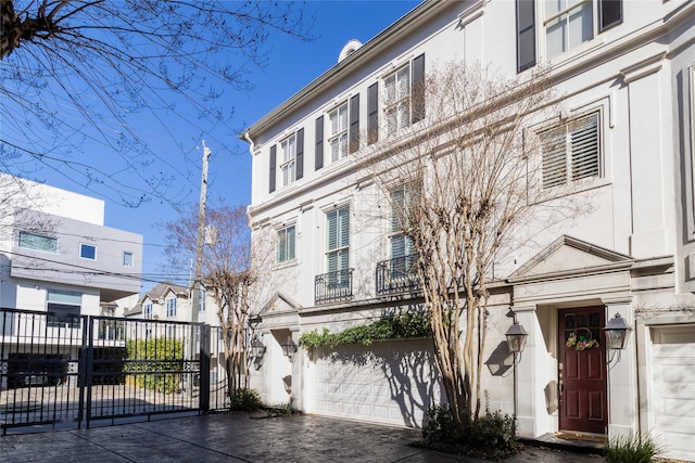 view of front of house with a garage