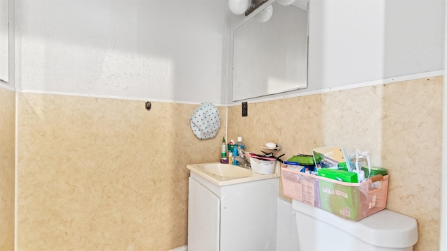 laundry room with sink