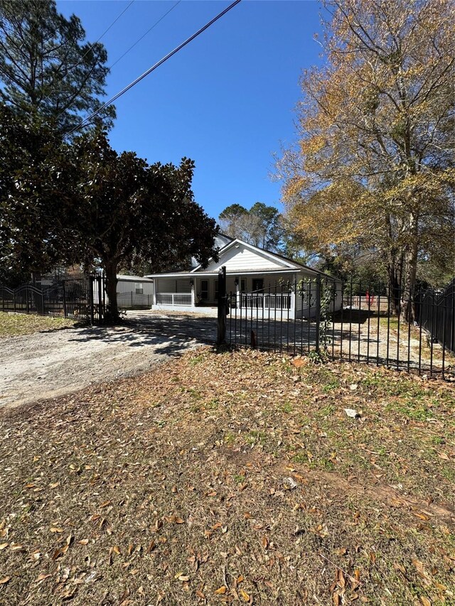 exterior space featuring fence