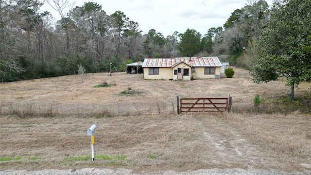 view of front of property