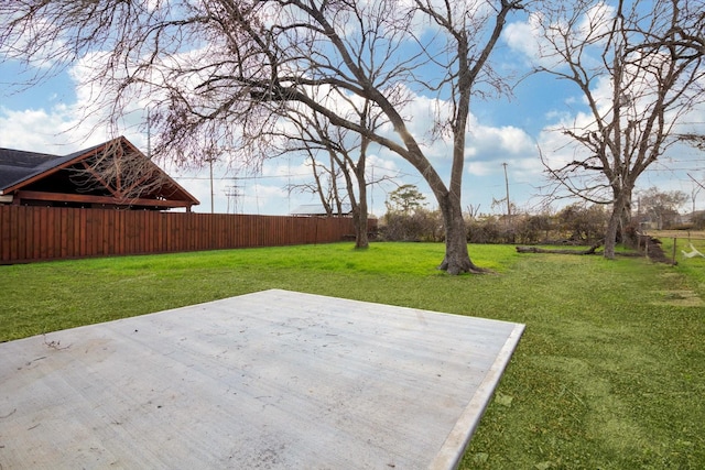 view of yard with a patio