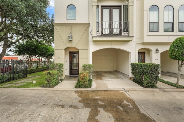 view of front of house with a garage