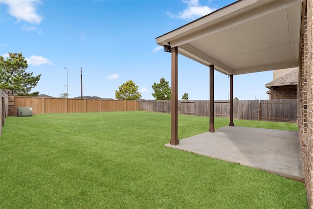 view of yard with a patio area