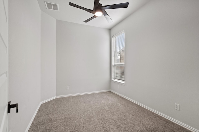 unfurnished room with carpet floors and ceiling fan