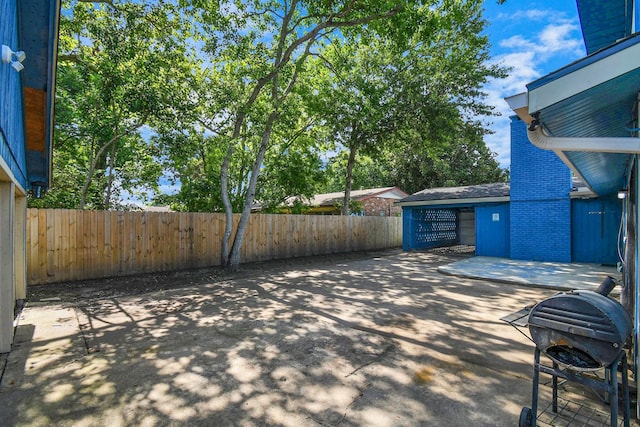 2713 John St, La Marque, TX 77568 - view of patio with fence