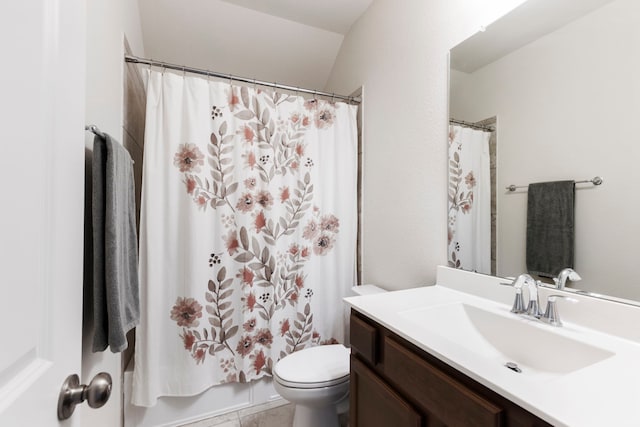 full bathroom with shower / bath combination with curtain, vanity, and toilet