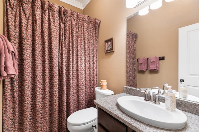 7514 Saddle Blanket Dr, Waller, TX 77484 - full bath featuring crown molding, toilet, vanity, and curtained shower
