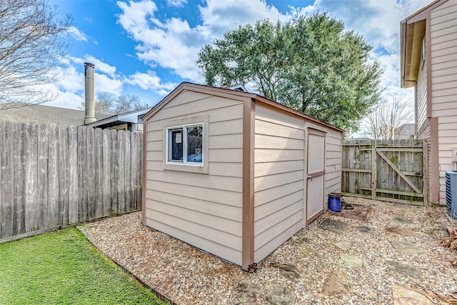 view of outbuilding