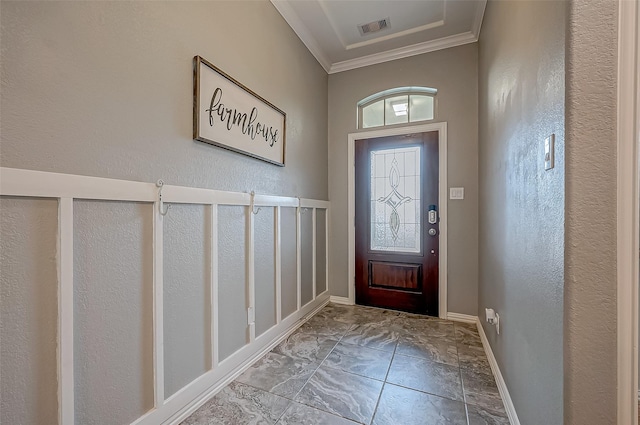 foyer with crown molding