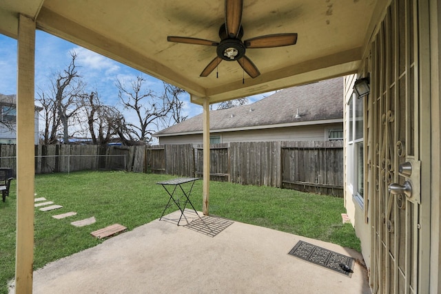 view of patio with ceiling fan