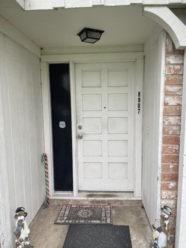 view of exterior entry