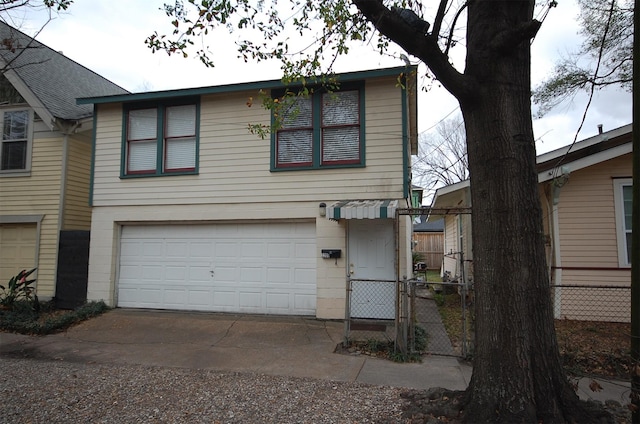 view of front of property featuring a garage