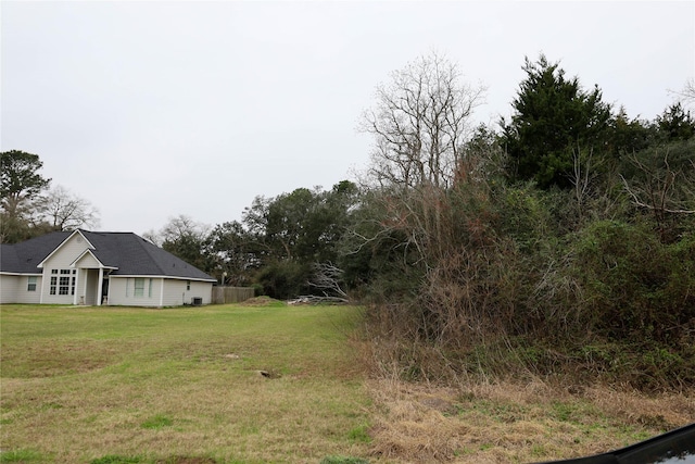 Listing photo 2 for 0 Pearl St, Waller TX 77484