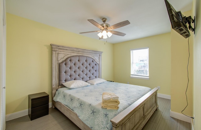 bedroom featuring ceiling fan