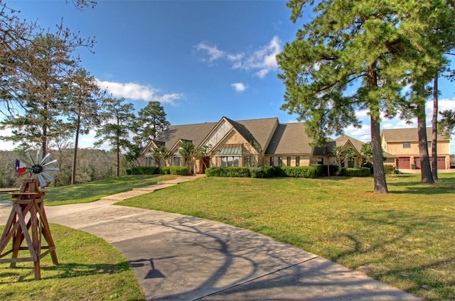 view of front of house with a front yard