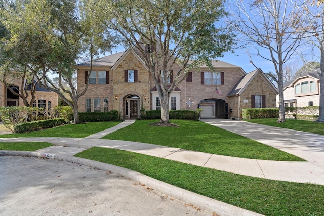 view of front of house with a front yard