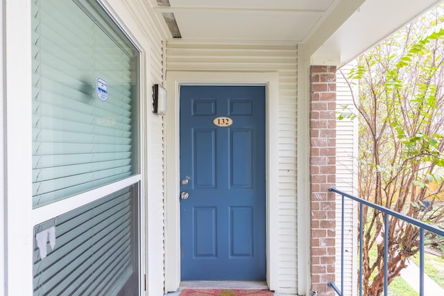 view of property entrance