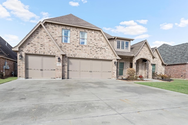 view of front facade featuring a garage