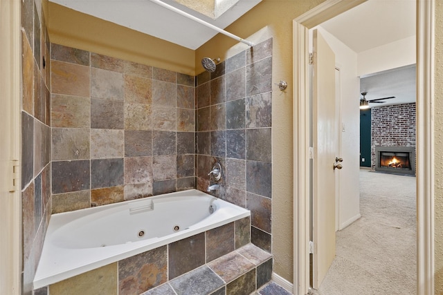 bathroom featuring tiled shower / bath combo