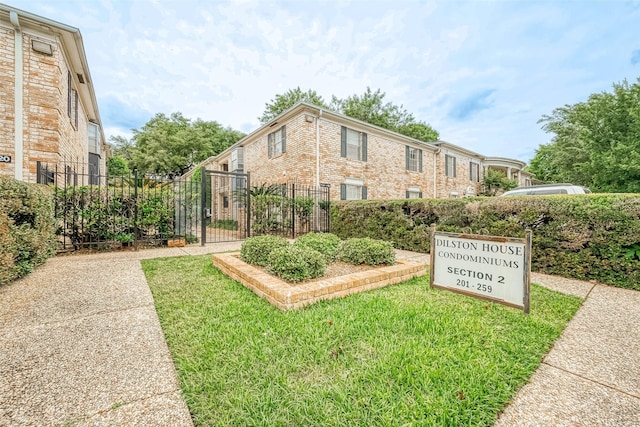 exterior space with a yard