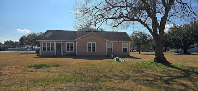 exterior space featuring a lawn