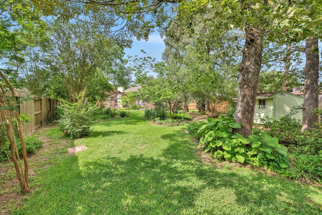 19110 Kelly Oaks Ct, Humble, TX 77346 - view of yard featuring fence