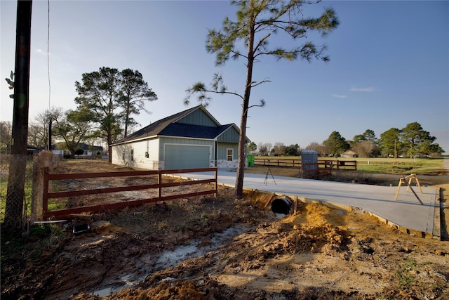 exterior space featuring a rural view