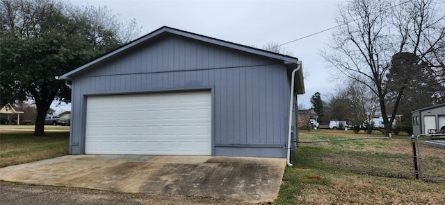 view of detached garage