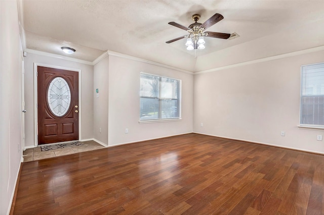 entrance foyer featuring crown molding, light hardwood / wood-style floors, ceiling fan, and a textured ceiling