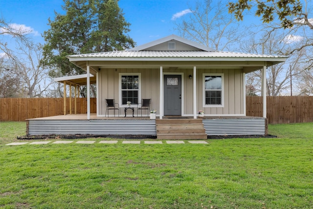 bungalow-style house featuring a front yard and a porch