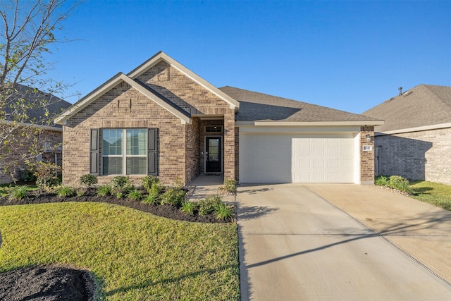 craftsman-style house with a garage and a front yard