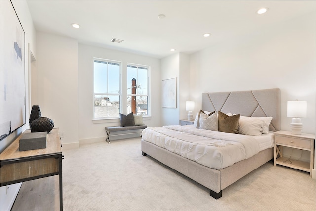 bedroom featuring carpet, visible vents, baseboards, and recessed lighting