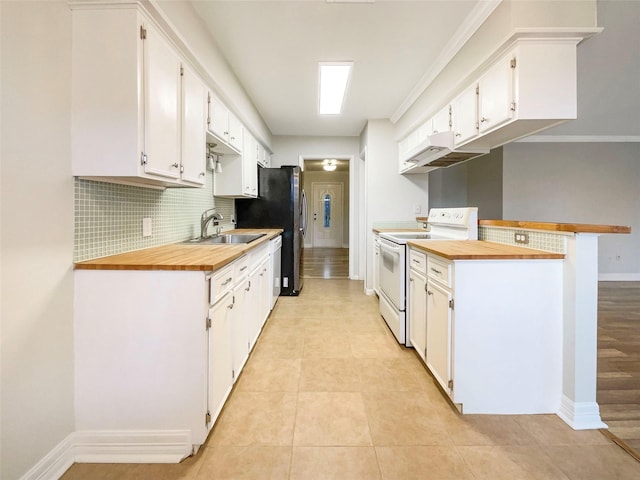 kitchen with sink, white cabinets, decorative backsplash, kitchen peninsula, and white appliances