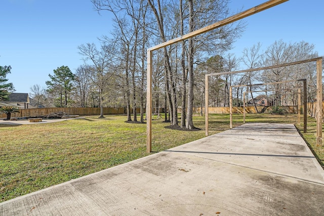 view of yard with a patio