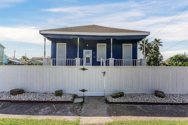 view of front of home with covered porch