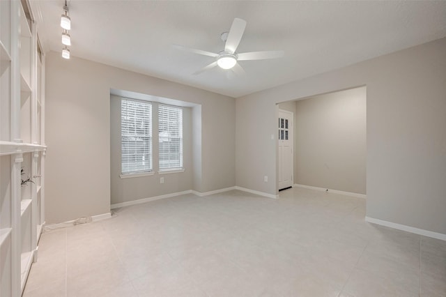 empty room with ceiling fan