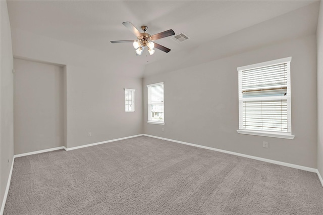 unfurnished room featuring carpet flooring and ceiling fan