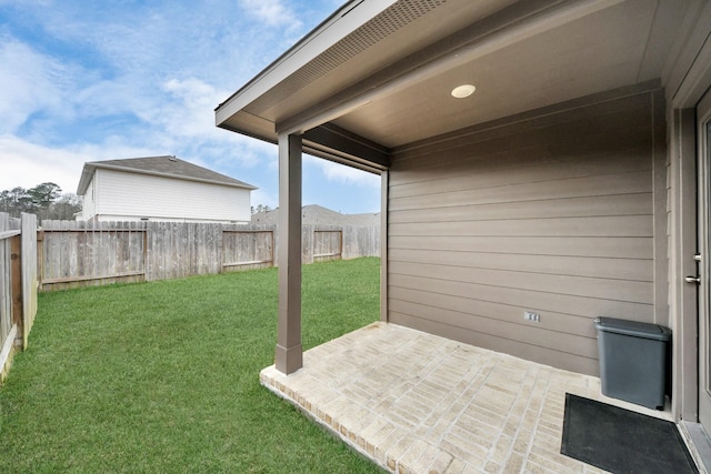 Listing photo 3 for 14634 Canyon Pines Ln, New Caney TX 77357