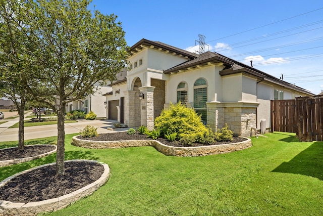 view of front of house with a front yard