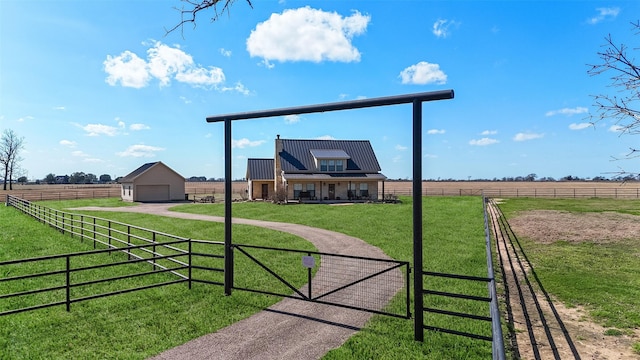 view of yard featuring a rural view