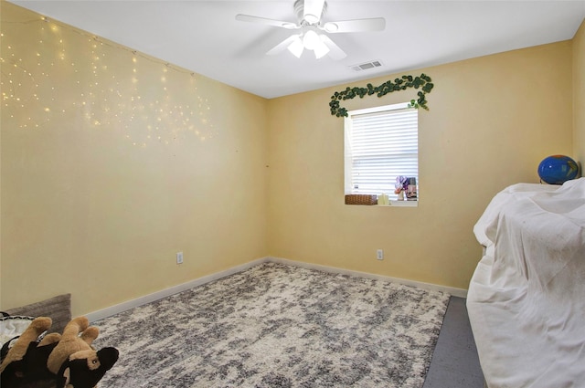 bedroom featuring ceiling fan