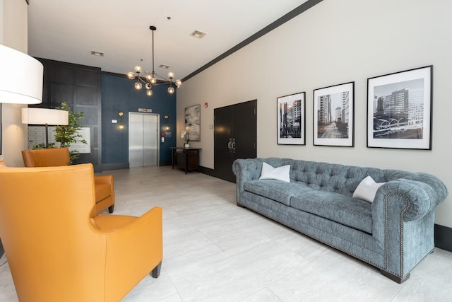 505 Jackson Hill St S Unit 108, Houston, TX 77007 - living room featuring elevator, a chandelier, and a towering ceiling