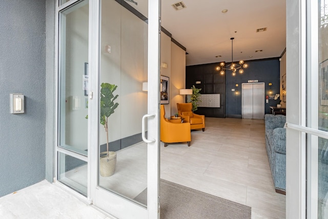 505 Jackson Hill St S Unit 108, Houston, TX 77007 - community lobby featuring a textured wall