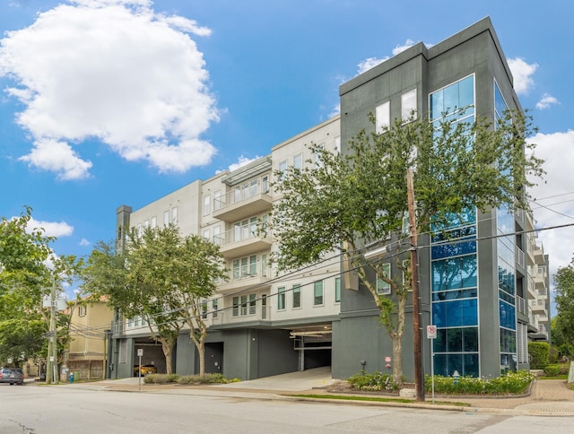 505 Jackson Hill St S Unit 108, Houston, TX 77007 - view of apartment building / complex