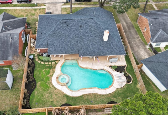 view of swimming pool